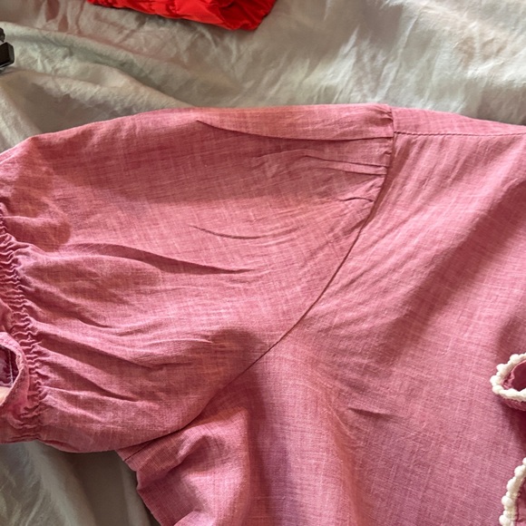 Motto Button Down Short Sleeved Top With Ruffles and Heavy Buttons Small - Picture 6 of 11